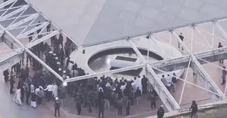 জিয়াউর রহমানের কবর জিয়ারত করেছেন তারেক রহমান